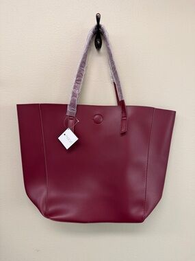 Macy’s Burgundy Faux Leather Large Tote Bag NWT